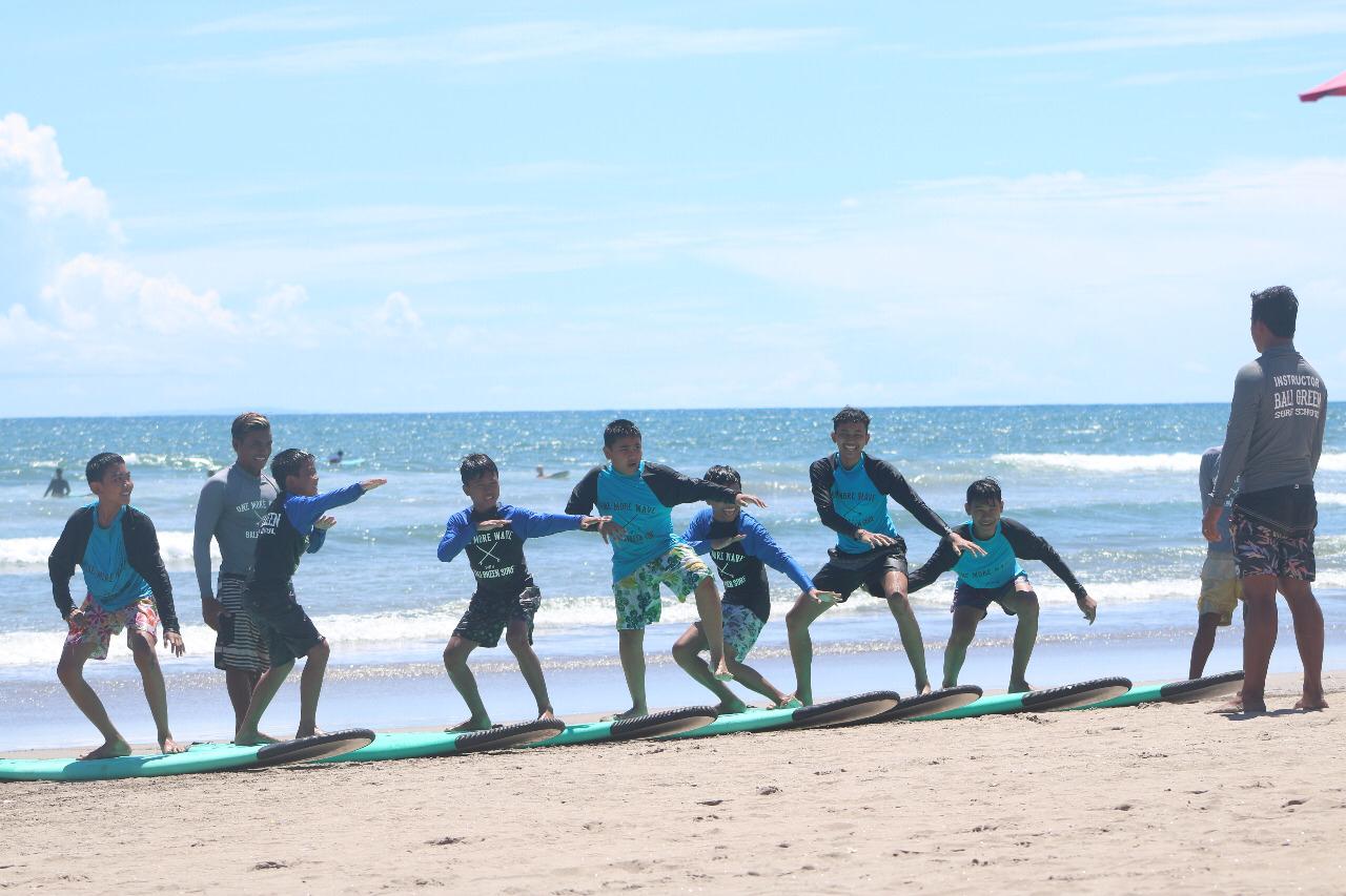 Bali School Surfing For Kids, Where Kids Learn Surf with Fun - YouLoveTrip